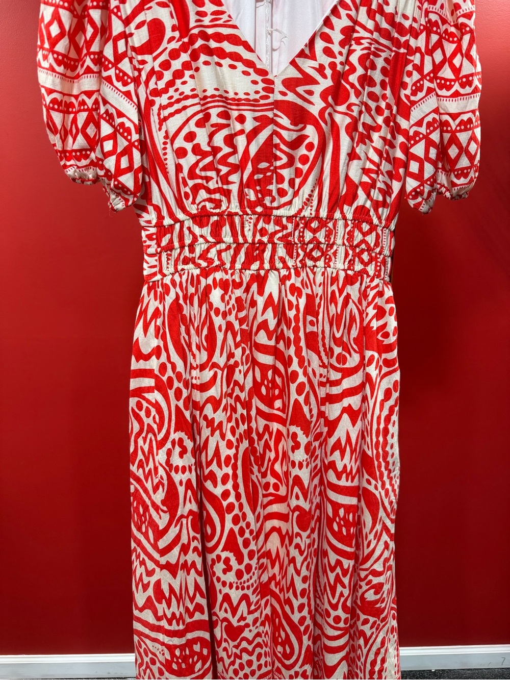 NWT She + Sky Red White Print Smocked Puff Sleeve Midi Dress Size Small - Picture 4 of 8